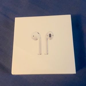 AirPods